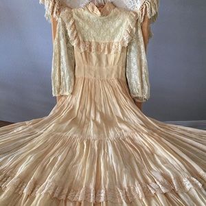Vintage ruffle and lace Gunne Sax prairie dress
